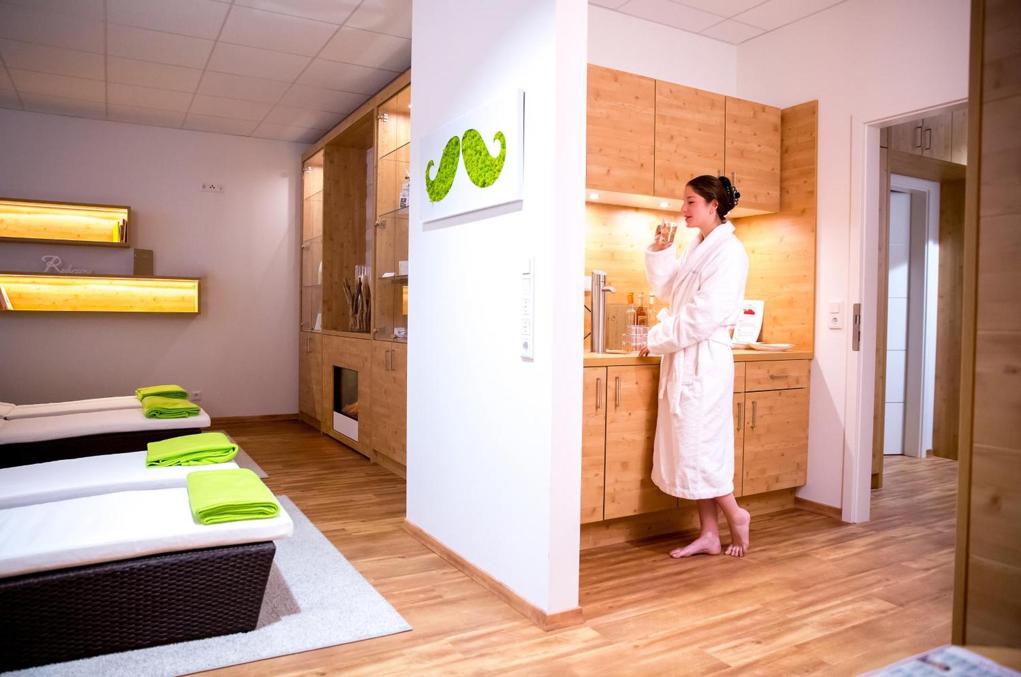 Plus Punkt Private Spa Вайнгартен Екстериор снимка