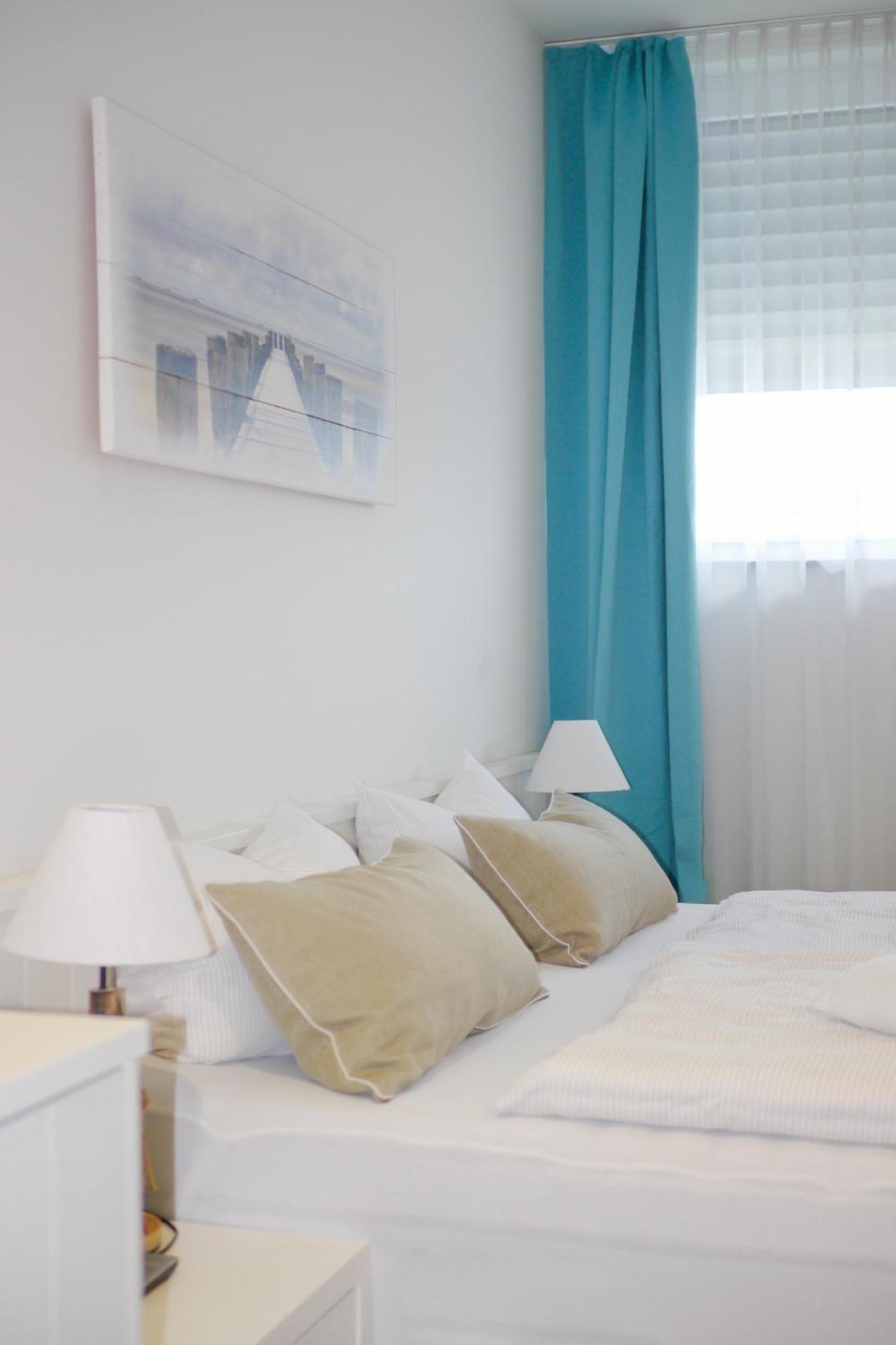 Plus Punkt Private Spa Вайнгартен Екстериор снимка