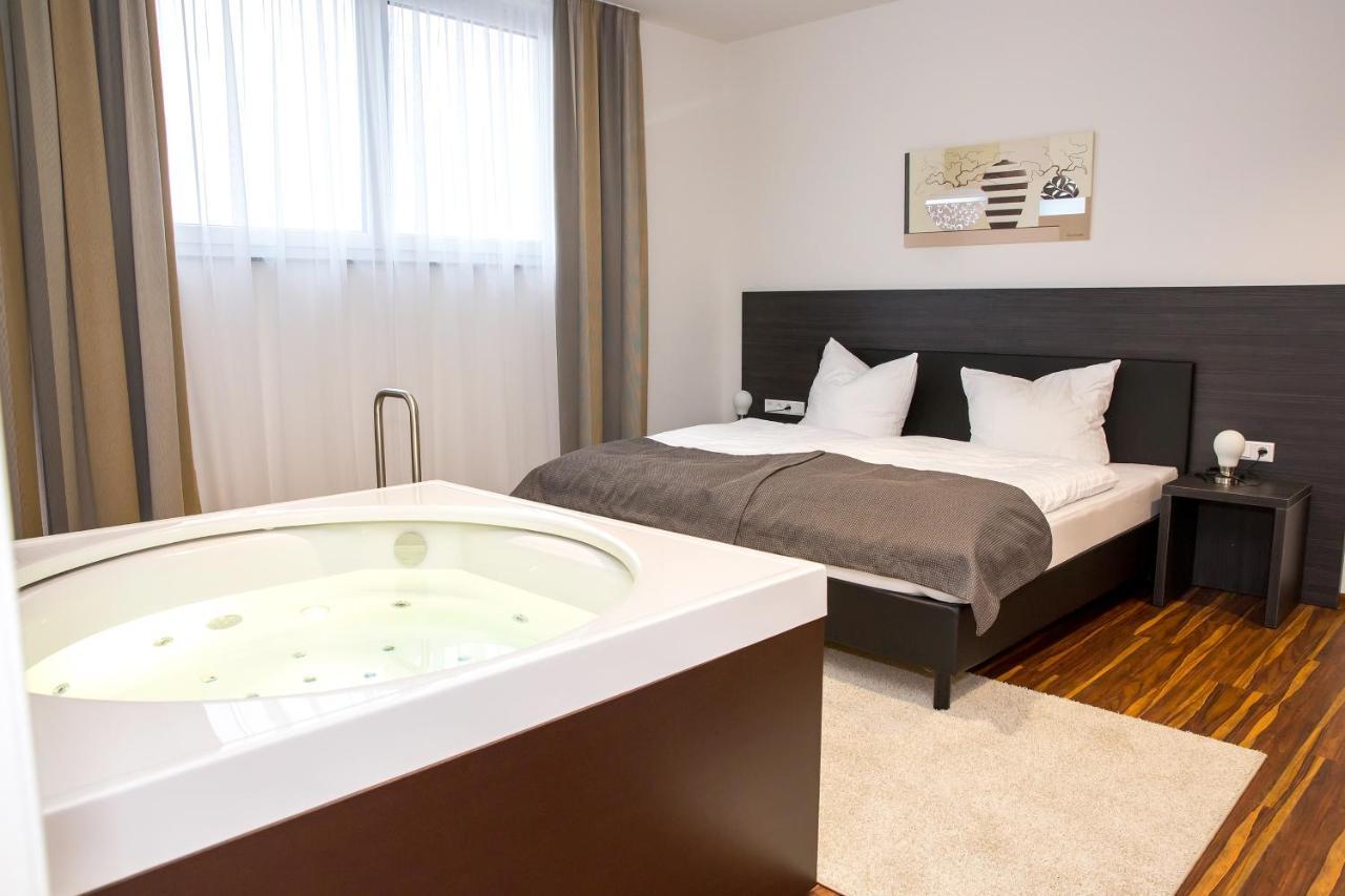 Plus Punkt Private Spa Вайнгартен Екстериор снимка