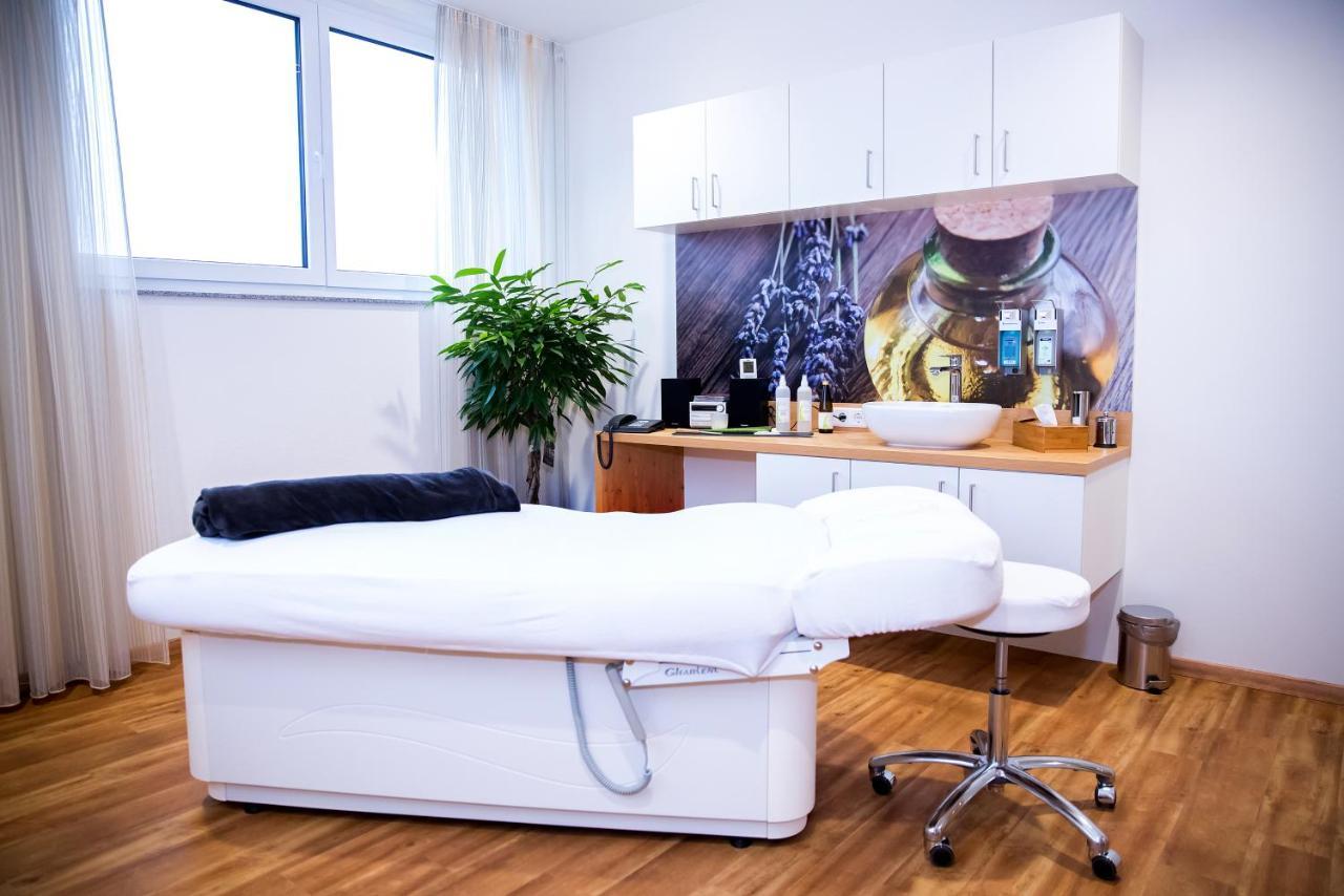 Plus Punkt Private Spa Вайнгартен Екстериор снимка